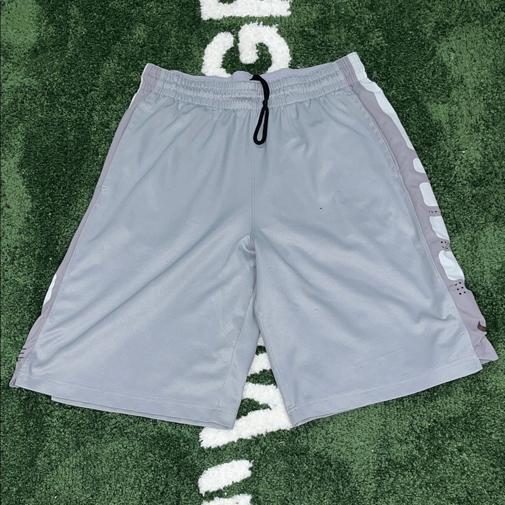 Nike Men's Light Gray Athletic Shorts